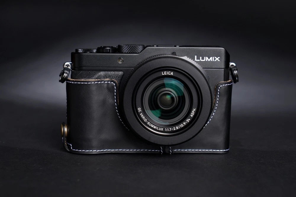 Protezione Lx100 Vera Pelle Custodia Mezza In Vera Pelle Per Panasonic Lumix LX100 - Modello Inferiore Aperto, Colore Nero, Marca TP Original Custodia Per Fotocamera Compatta