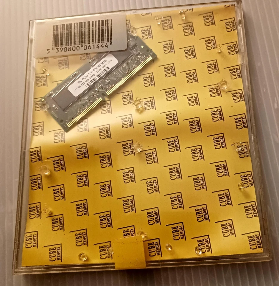 CUBE MEMORY Toshiba 32MB PC100 SODIMM 144-PIN 100MHZ LAPTOP MEMORY ('gold') - Image 2 of 2