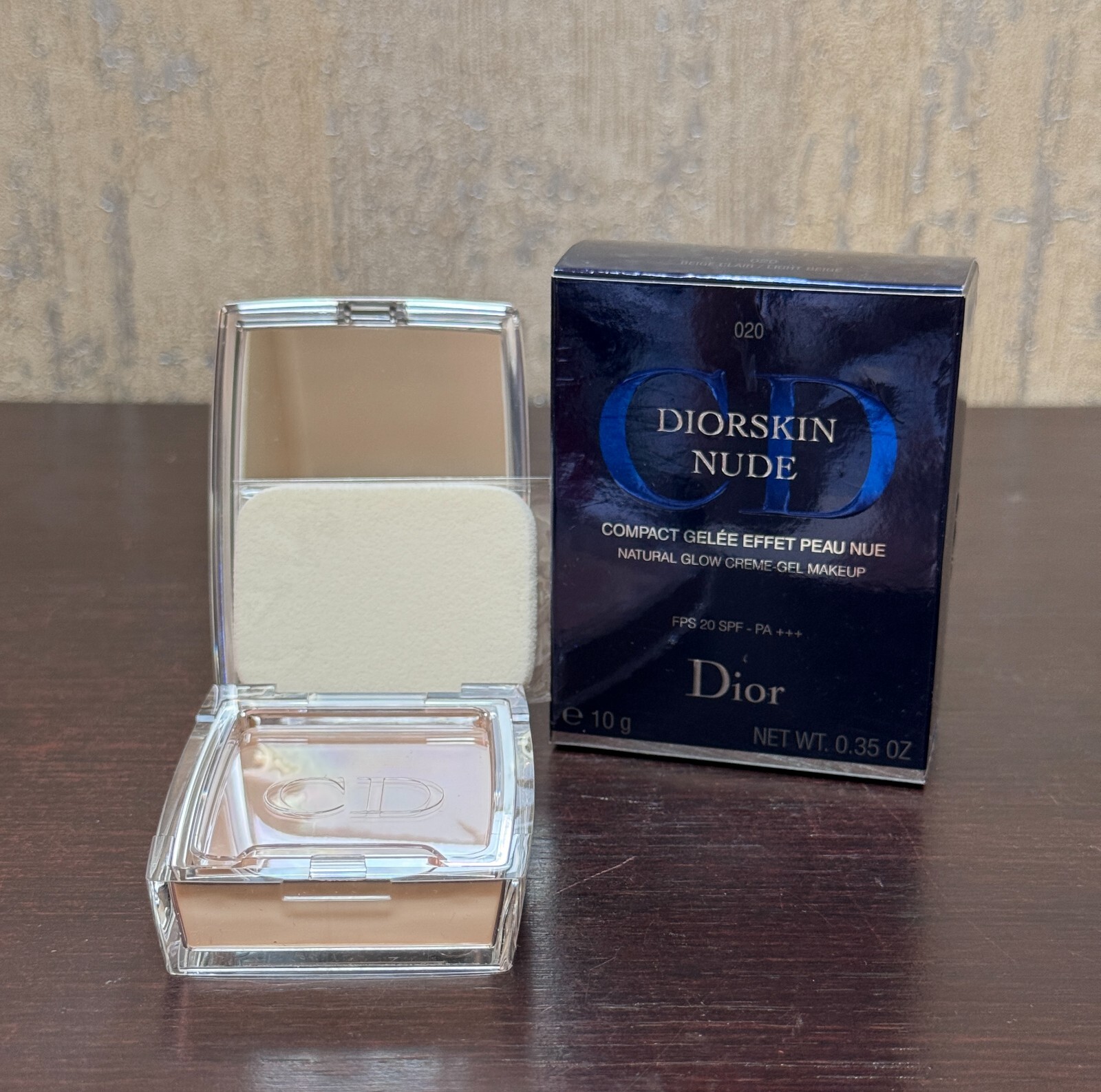 Dior Diorskin Nude Natural Glow Foundation in 020 Light Beige 10g