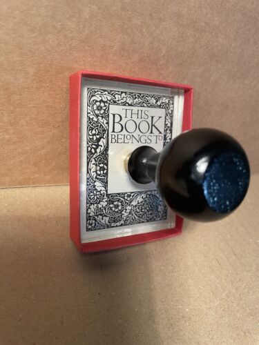 Vintage Rubber Stamp This Book Belongs to - Illuminated book plate stamp - Picture 5 of 9