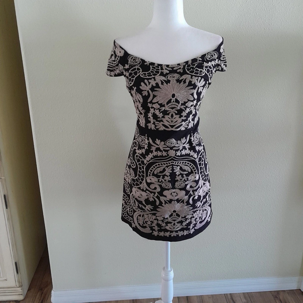 Foxiedox velvet embroidered store mini dress