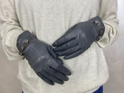 MOSCHINO Italy Women s Gray Leather Gloves Silver Logo Heart Size 7 Silk Lined