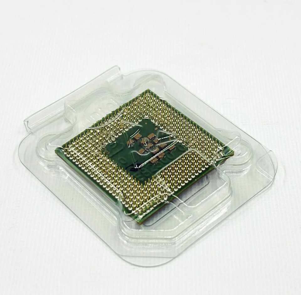Intel Centrino PM765 2.1GHz 2M Laptop CPU Genuine Formal Support for 855 Chipset - Image 3 of 4
