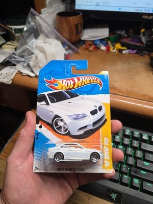 Hot Wheels 2011 Mew Models 10 BMW M3 25/50 White New on Card