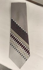 VTG Men  s Tie 58  x4  Wembley Wemlon Fabric Brown White Geometric