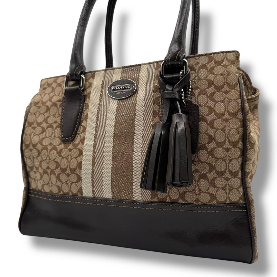 Coach Mini Signature Leather Crossbody Bag in Beige 19915 Pre-Owned