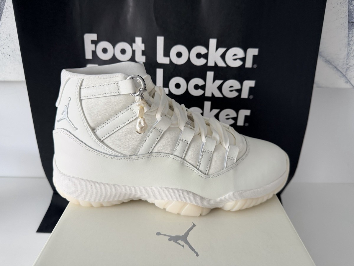 お*と様 Air Jordan 11 レトロ s-l1200.jpg