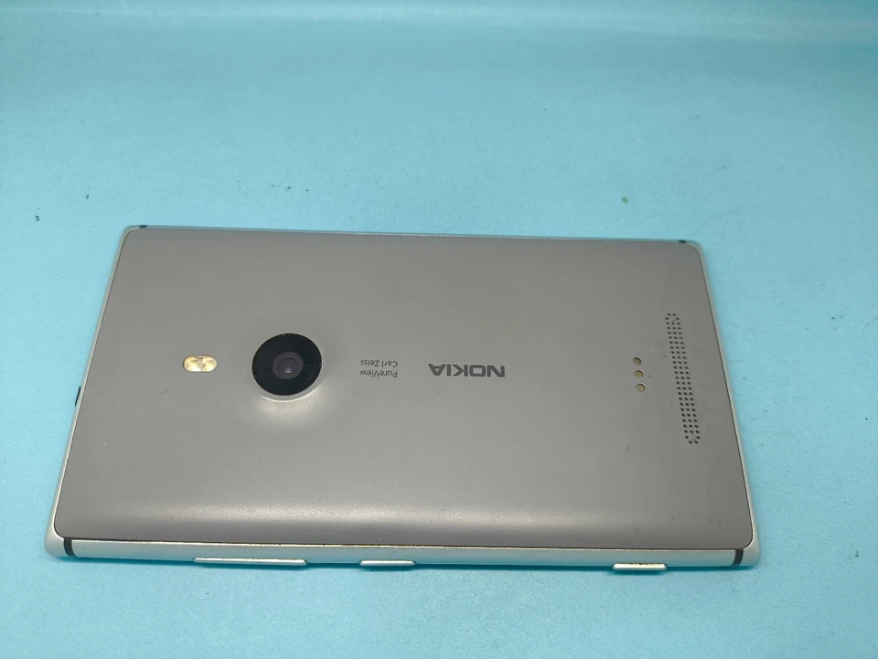 Nokia Lumia 925 32GB Unlocked Windows Smart Phone Good Condition - Image 3 of 3