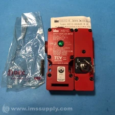 Idec HS1C Full-Size Locking Safety Door Interlock Switch FNIP