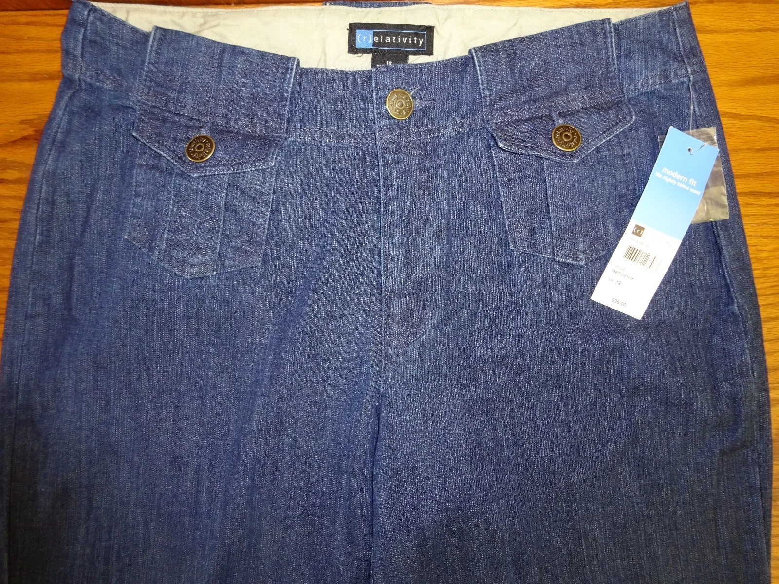 NEW WOMEN'S RELATIVITY BLUE JEAN CAPRI PANTS SIZE 12 MSP $36.00