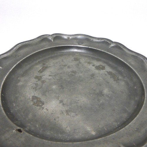 Etain ancien-Pierre Joseph Chuffart-Lille-Plat rond chantourné-XVIIIe S. - Photo 3/10
