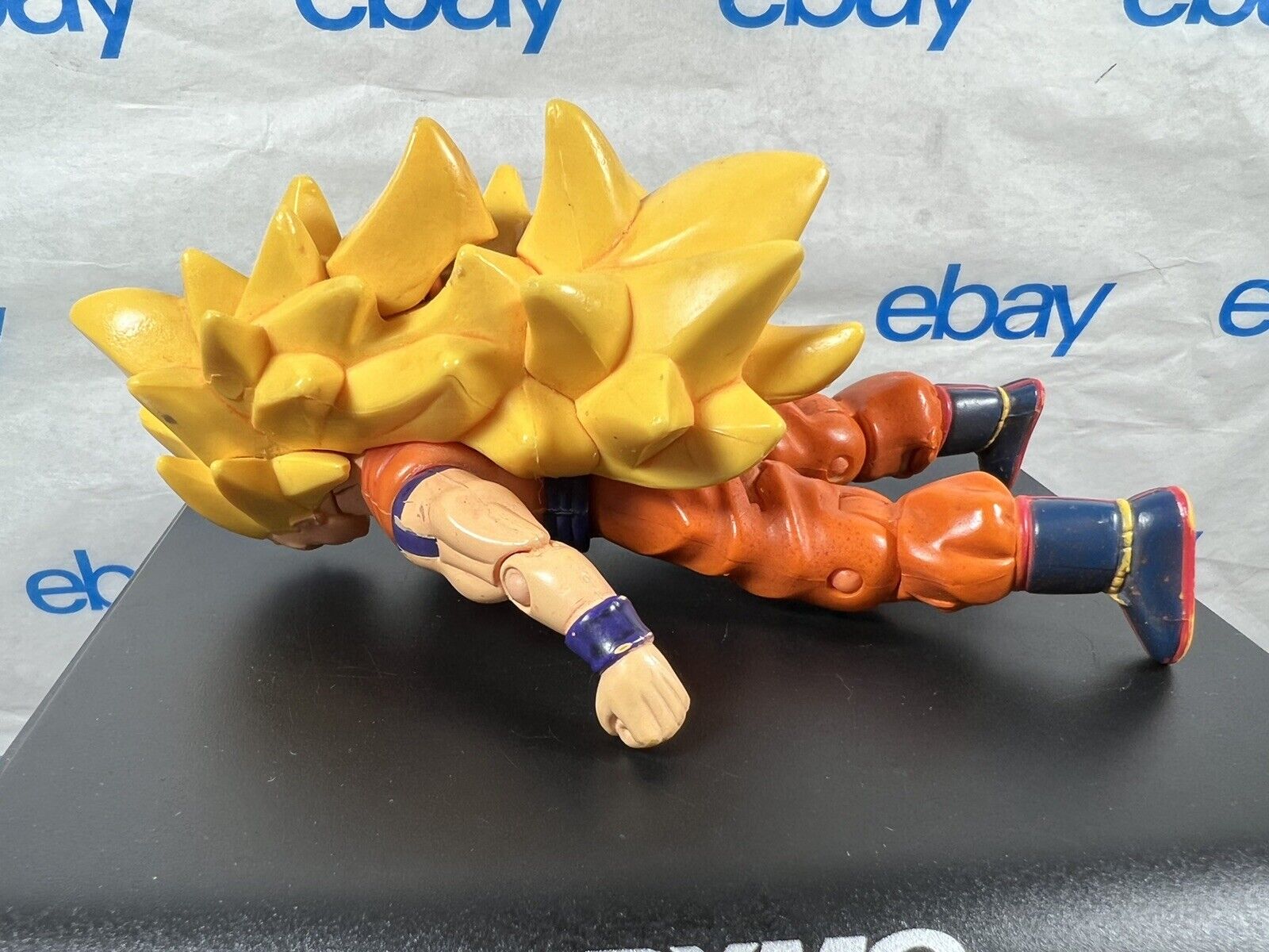 Inove Info - ACTION FIGURE GOKU SUPER SAYAJIN 3 REF. 27814/27815