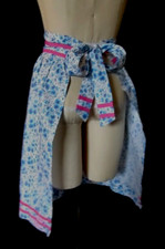 Vtg 1950s MCM FLORAL CALICO PRINT APRON w/ Geranium Tone BRAID, ROCKABILLY