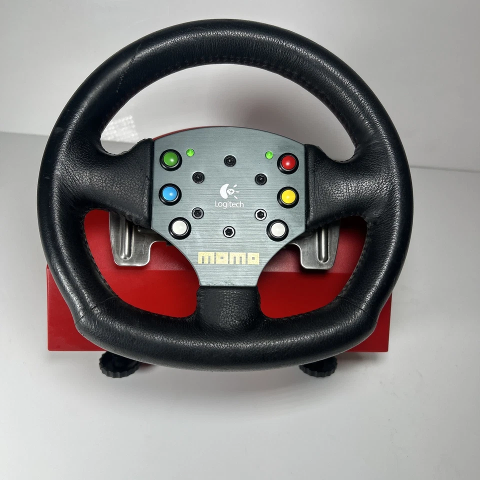 Logitech Professional Design MOMO Force Feedback Steering Wheel+Pedals - Image 4 of 4