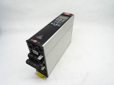 Danfoss VLT5000 175Z0042 Frequenzumrichter 2,1kW VLT5002PT5B20EBR3DLF00A0