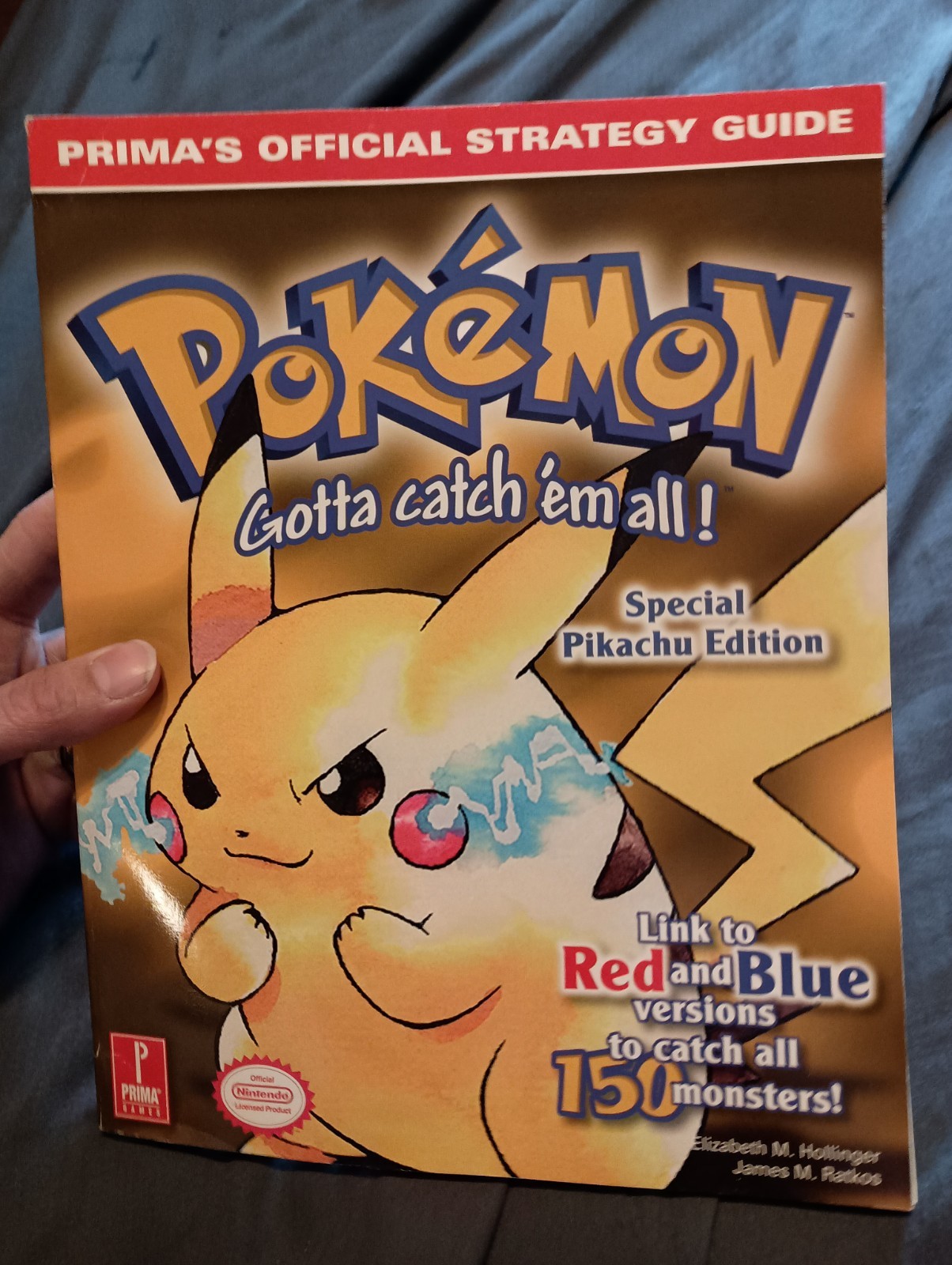 Pokémon Pikachu Edition yellow guide with maps/tips