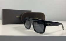 Tom Ford Mens Sunglasses TF711 Fausto 01A Black/Gradient Lens Pre-Owned 