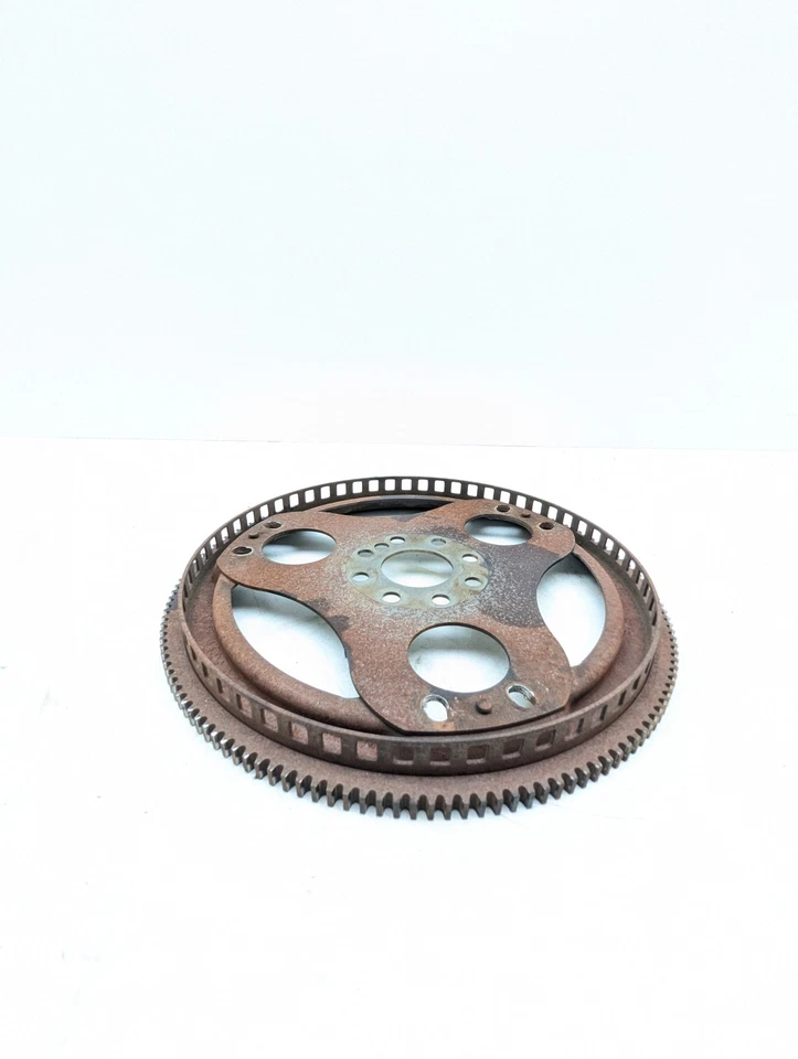 Volante de motor 3.2L automático RWD OEM 1999 2000 2001 2002 Mercedes Benz CLK320 - Imagem 2 de 4