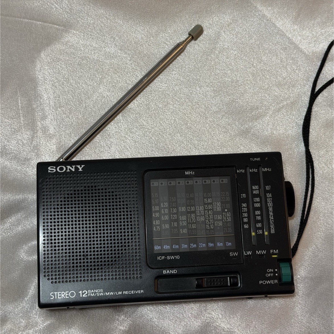 Sony Icf-sw10 - 12 Band Worldwide Shortwave Radio Receiver for