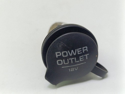 12 V socket