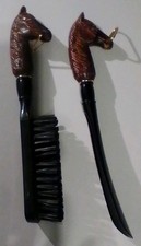 VINTAGE HORSE HEAD SHOE HORN AND CLOTHES BRUSH SET