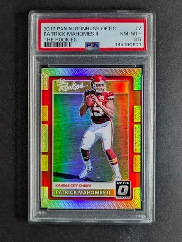 2017 Panini Donruss Optic PATRICK MAHOMES II The Rookies RC Holo Prizm PSA 8.5