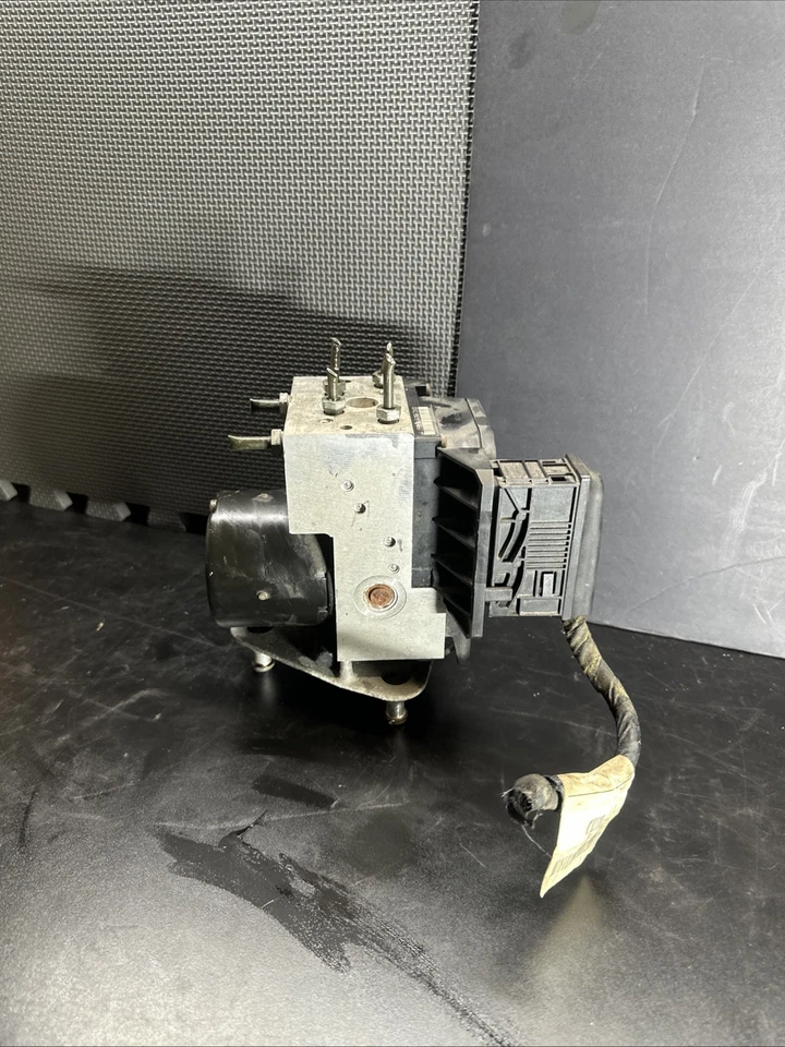 1999 MERCEDES-BENZ W202 C280 SEDAN ABS 防锁制动泵 — 第 2/4 张图片