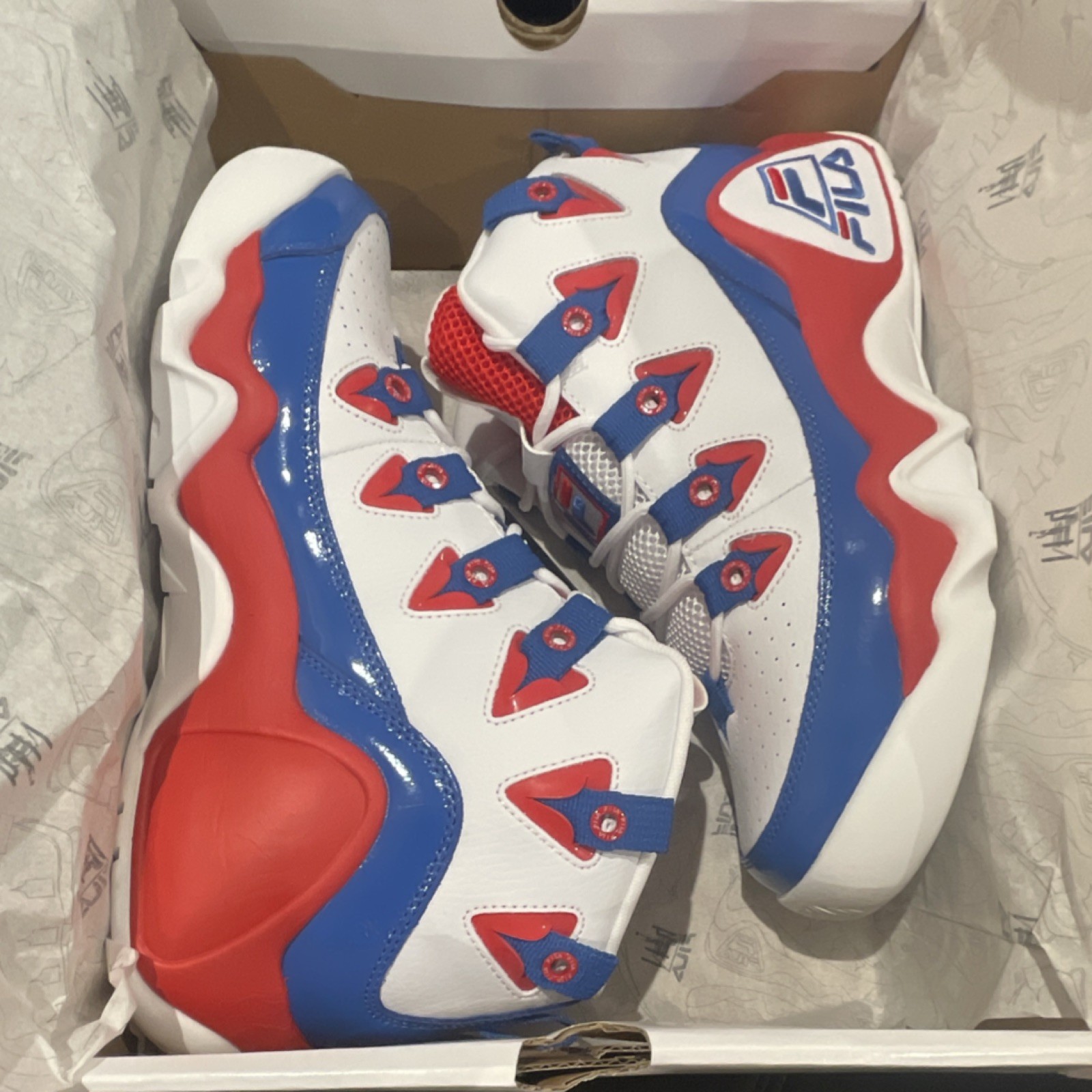 FILA Grant Hill 1 White Blue Red Men's Basketball Sneaker image 6