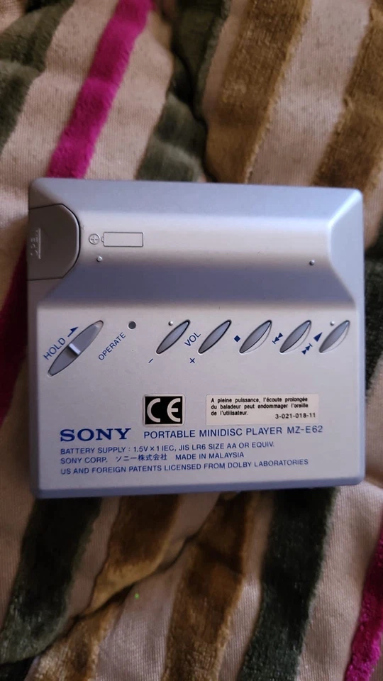 Sony MD Walkman MZ-E62 Reproductor de MiniDisco Portátil Digital Mega Bajo Probado Foto 4 de 4
