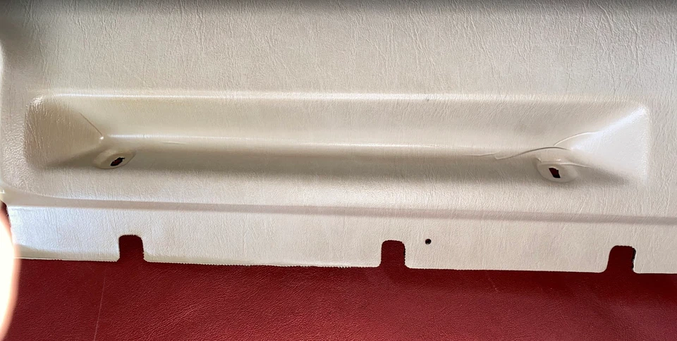 Panel de instrumentos Mercedes-Benz parte inferior derecha - 124-680-02-87-8F33 - para MBZ W124 Foto 4 de 4