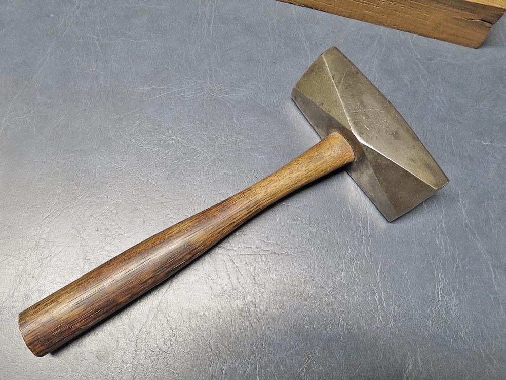 SCARCE TWIST FACE SAW MAKER ~ SAW DOCTOR ~ BLACKSMITH HAMMER APPROX. 3 LB. HEAD