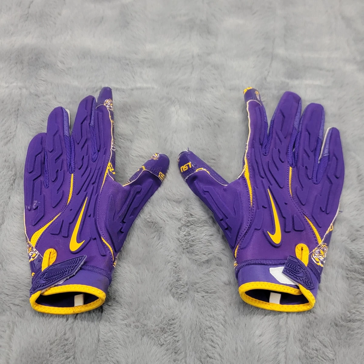 Nike NCAA Gloves for sale | eBay