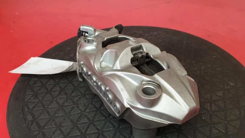 PINZA FRENO BREMBO DELANTERA IZQUIERDA SUZUKI GSXR 750 2017 0,8 L GASOLINA Foto 4 de 4