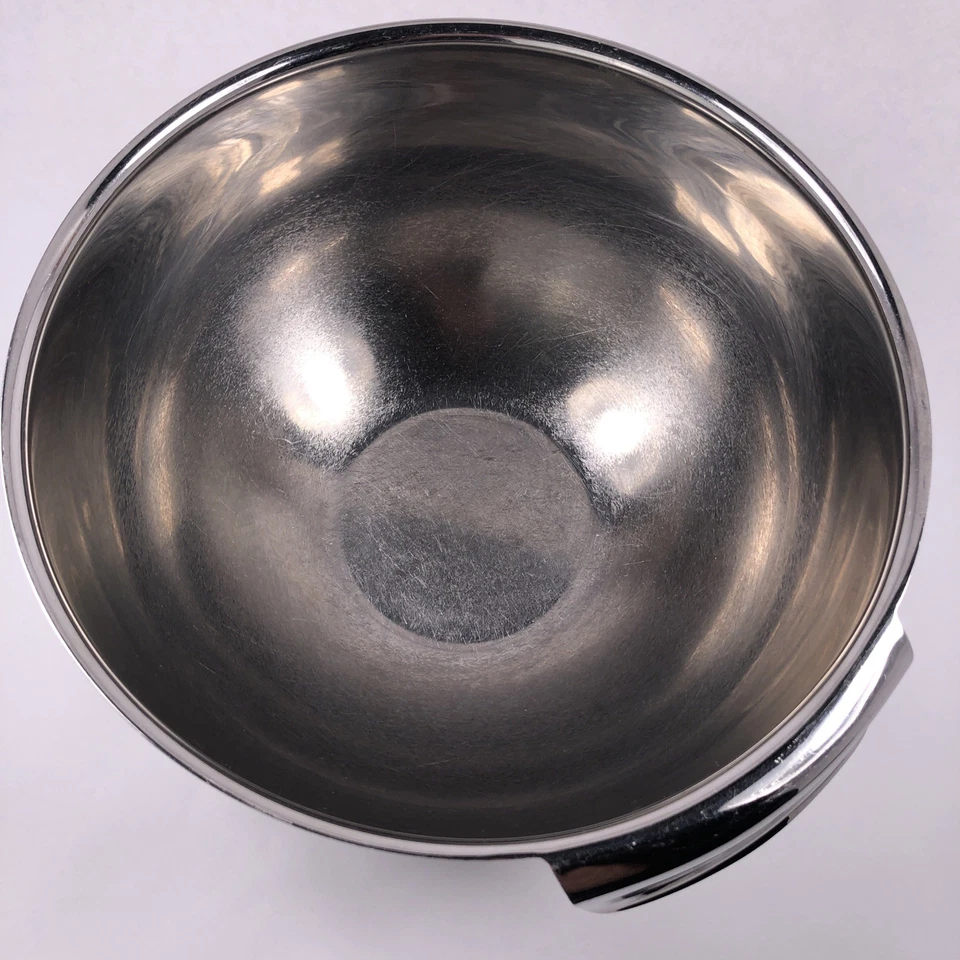 All-Clad 4 cuartos Cuenco mezclador de acero inoxidable con mango - 10" de diámetro Foto 3 de 3