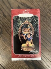 Hallmark Keepsake Ornament Disney Snow White Enchanted Memories Series 1998