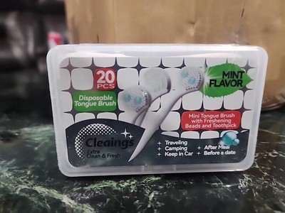 Cleaings Mini Brushes Disposable Toothbrush Toothpaste Pick 2-Pack