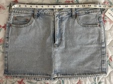 PacSun Blue Denim Mini Skirt Womens Size 28 Mid Rise Pockets Button/Zipper