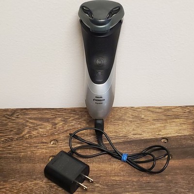 Philips Norelco Aquatec AT815 Wet/Dry 3 Head Rotary Corded Electric Shaver Men