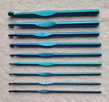 Blue Pre-owned Metal Set of 9 Boye Crochet Hooks D,E,F,G,H,I,J,K, and N