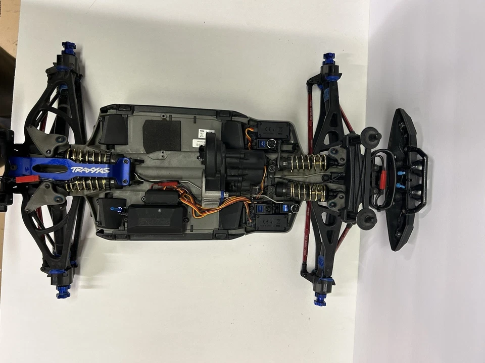 Traxxas Summit 1/10 Slider - Image 3 of 4