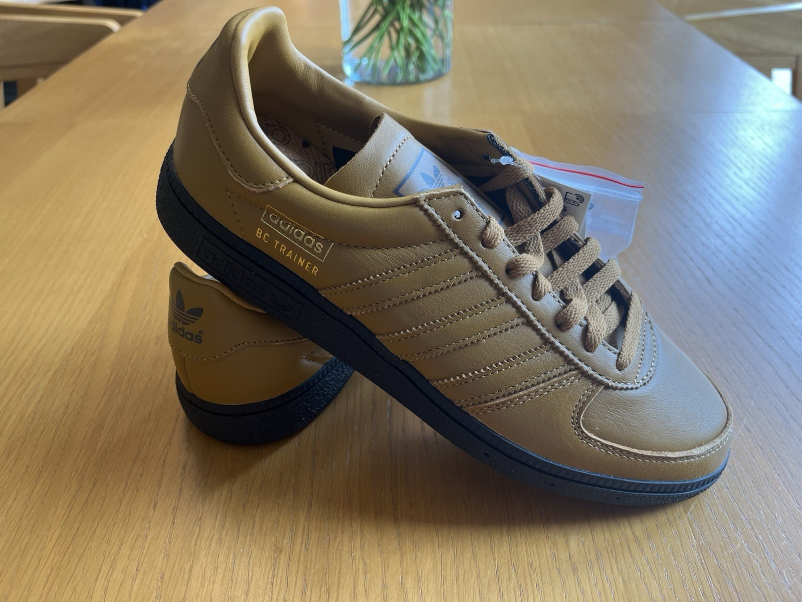 SAOLA DEADSTOCK Adidas Originals Uomo BC Scarpe da Ginnastica Marrone Tomaia Suola Nera UK8 US8.5