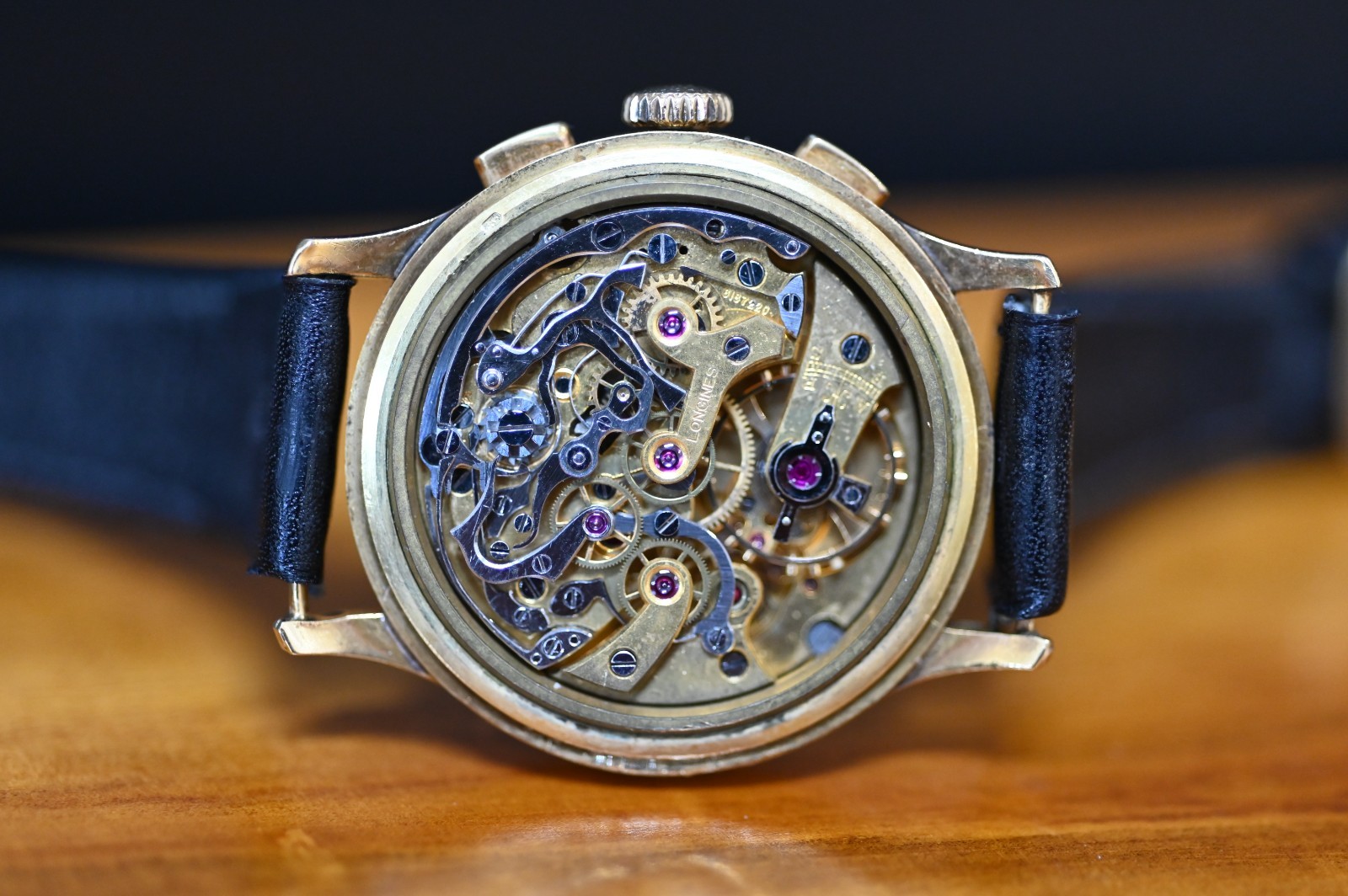 36mm solid gold vintage chronograph Longines 13 ZN 18kt image 2