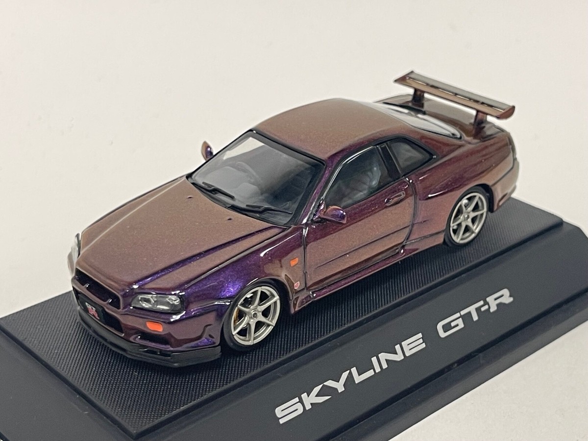 エブロ 1/24 ニッサン スカイライン GT-R R34 V-SPEC II エブロ 1/24 ニッサン スカイライン GT-R R34 V-SPEC II