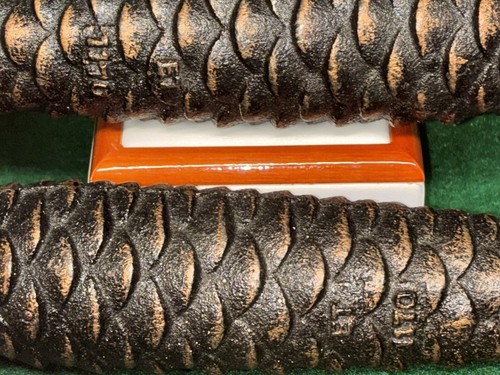 2 Vintage Cast Iron Pine Cone Cuckoo Clock  Weights  ET 1170 1241 Grams Each - Picture 3 of 11