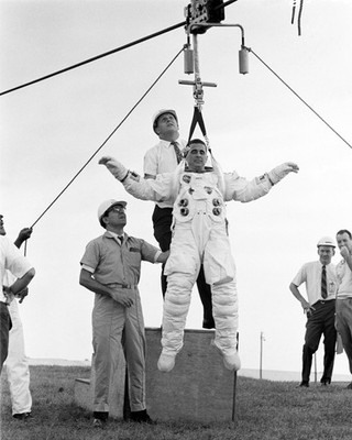 1968 NASA Apollo 8 Astronaut Training - 8x10 Photo On 8.5x11 #1207