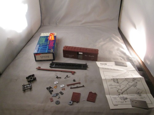 Roundhouse escala HO 40' caja de una sola puerta coche kit Rio Grande D&RGW 50226 nuevo | Zustand: New