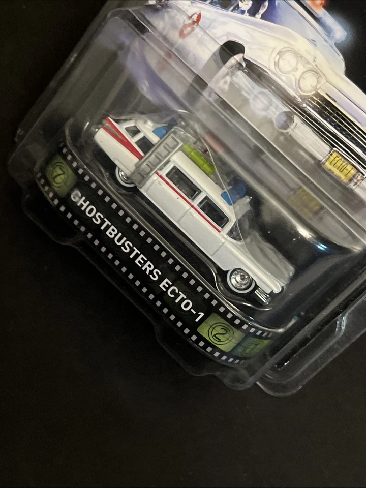 Hot Wheels 2016 - Ghostbusters Ecto-1 Wwsrr (White) A Case - ERROR missing decos - Image 3 of 4