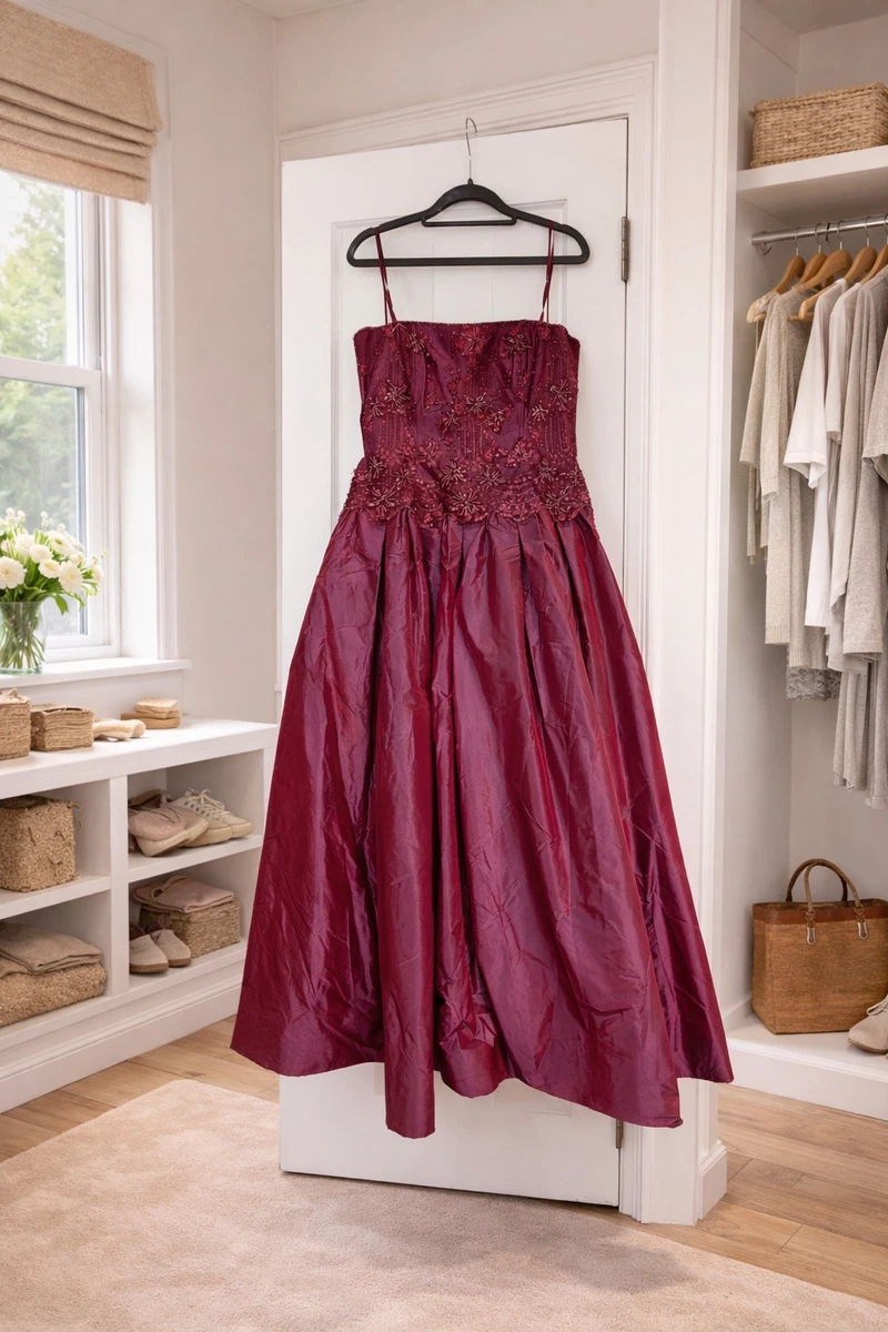 saks fifth bridesmaid dresses Avenue Long Formal for Women for sale Size:4 Petite It has a metal Moonvelle Chocolate Bridesmaid Dress 2026