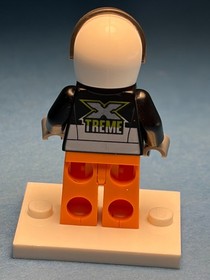 LEGO City Minifig cty0698 - Xtreme Stunt Truck Driver -Light Scratches/No Cracks