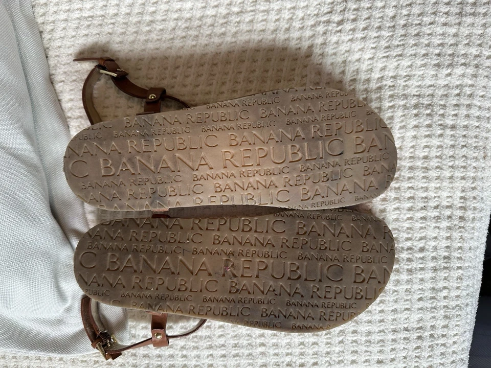 Sandalia Tanga Cuero Banana Republic Talla 9 Coñac Foto 4 de 4